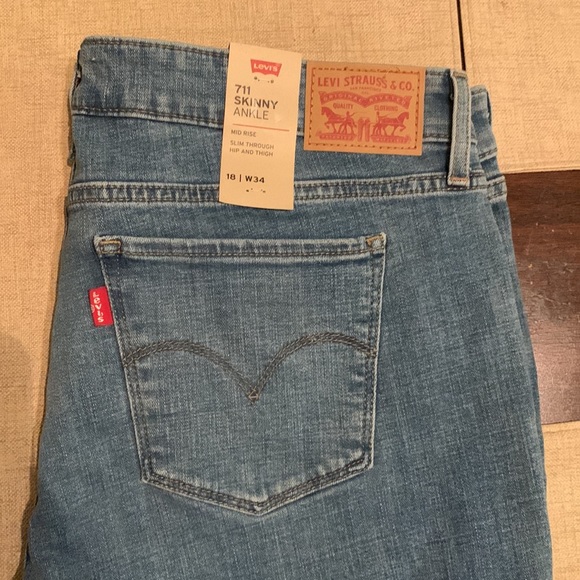Levi’s skinny ankle - Picture 3 of 3